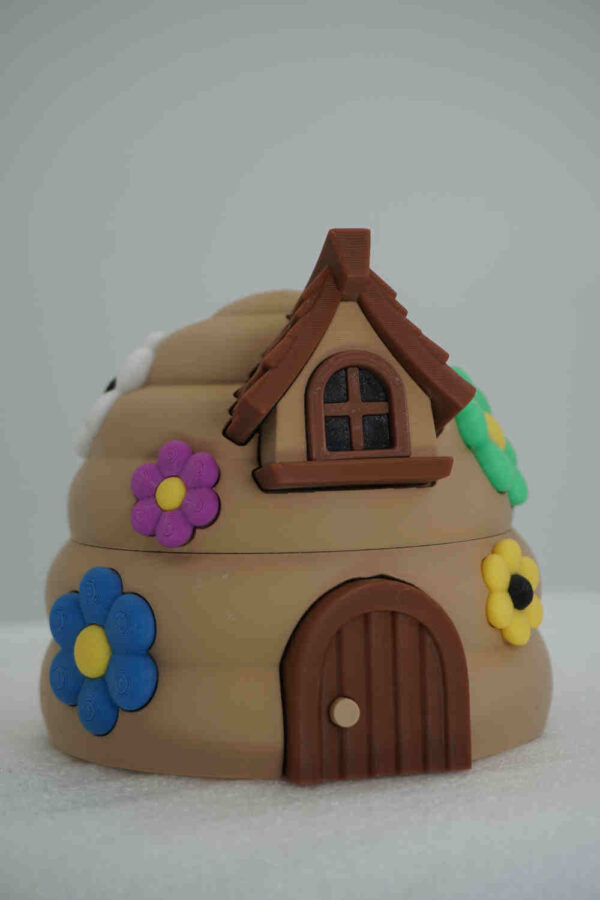 1015-BEE-PL1_1 Bee Hive